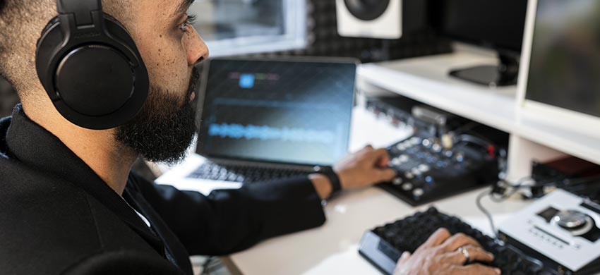 IA en el Periodismo: Herramientas Clave y Desafíos Éticos